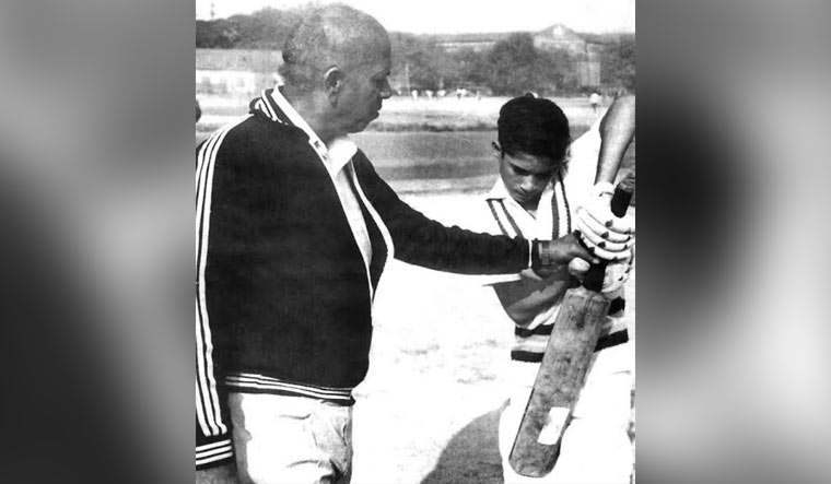 tendulkar-achrekar-pic-twi