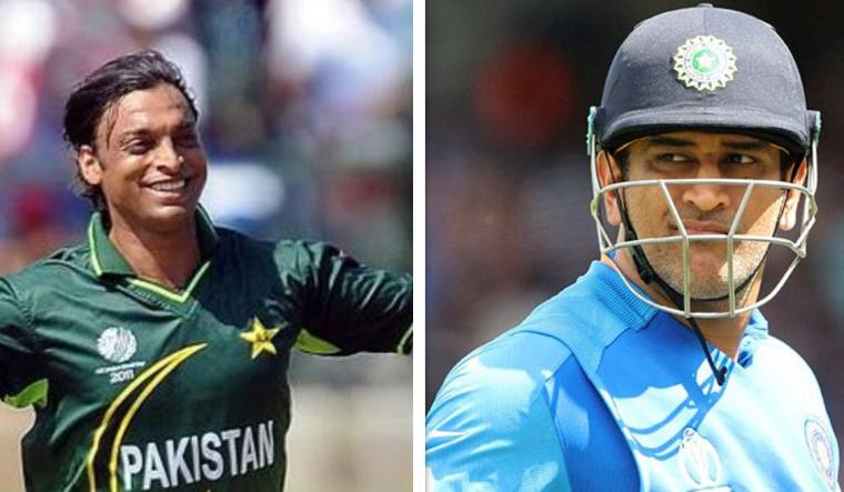 Shoaib-Akhtar-MS-Dhoni