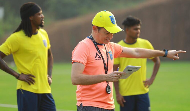 (File) Kerala Blasters coach Kibu Vicuna with his players | via Twitter