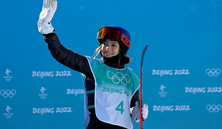Teen skier Eileen Gu turned down Team USA to represent China - The Week