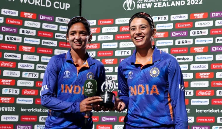 smriti-mandhana-harmanpreet-kaur-india-west-indies-womens-world-cup