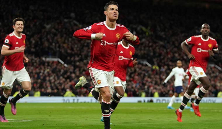 Cristiano Ronaldo (centre) | AP