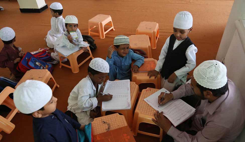 indian-madrassa-students-ap