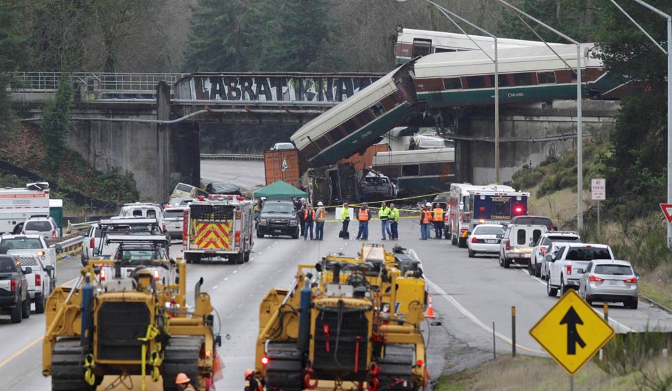 Passenger train on new route derails in Washington state, killing at