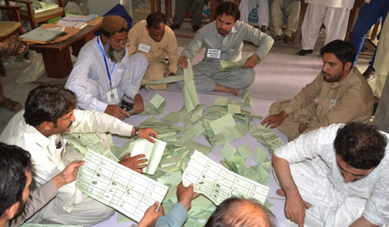 pak-election-count-ballot