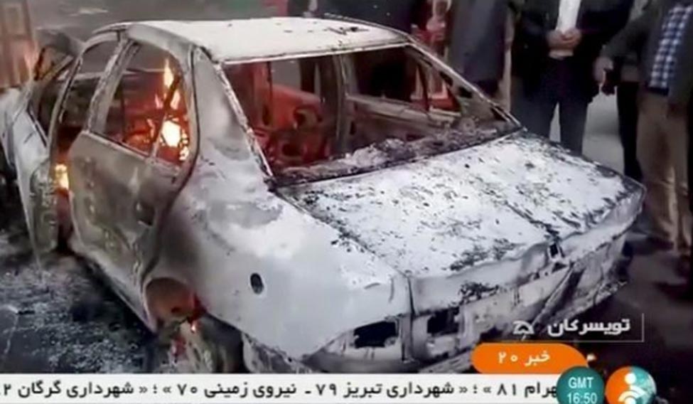 iran_burnt_car