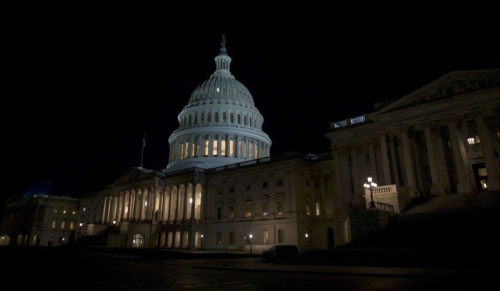 US-U.S.-CONGRESS-WRANGLES-WITH-AGREEMENT-TO-SOLVE-GOVERNMENT-SHU