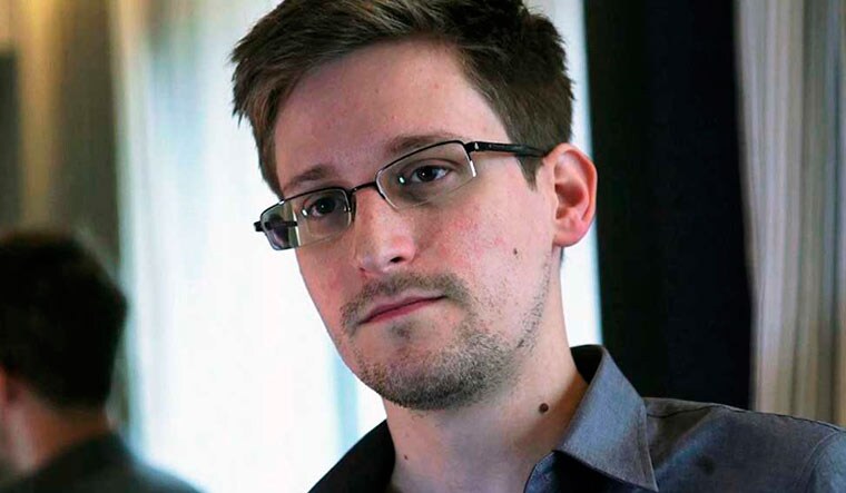 Edward-Snowden-2013