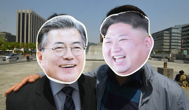 moon-kim-korean-summit-afp