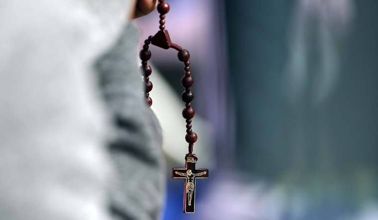 rosary-catholic-christian-afp