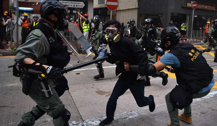 Hong kong protester detain afp