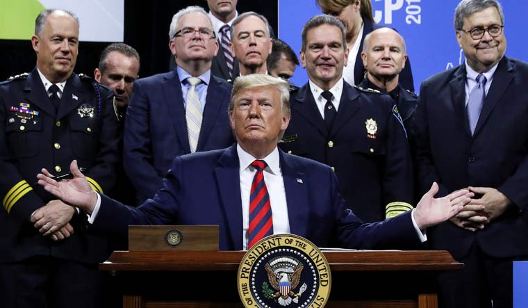 Trump-police-chiefs-reuters