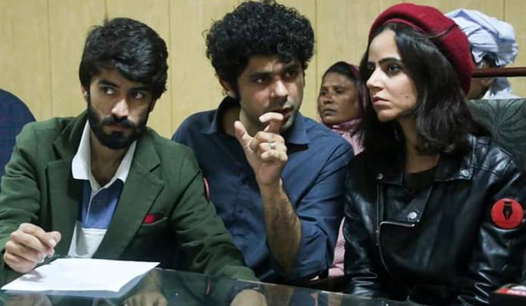 Arooj Aurangzeb (right), a key figure in the Student Solidarity March in Pakistan, at a press conference | Via Twitter