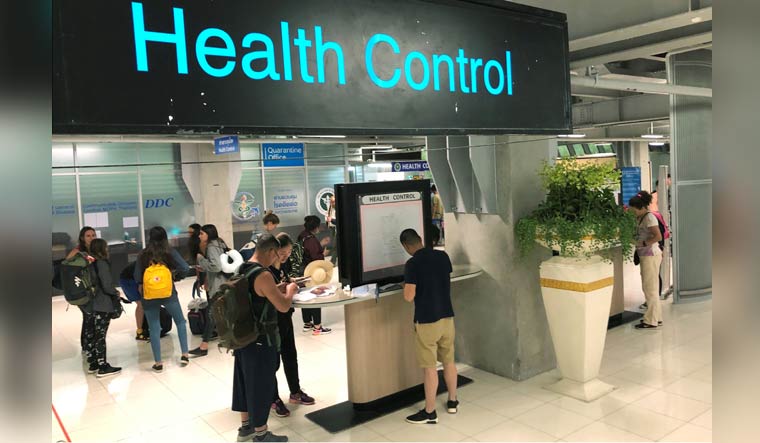 Tourist line-up in a health control at the arrival section at Suvarnabhumi international airport in Bangkok, Thailand, Januaruy 19, 2020 | Reuters/Jorge Silva