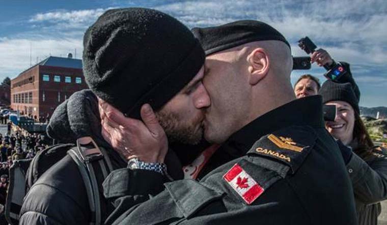 canadian-armed-forces-proud-boys-kissing-twitter