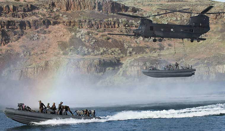 An MH-47G on exercise | US Army via Wikimedia Commons