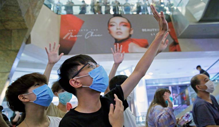 hong-kong-protesters-mall-covid19-carrie-AP