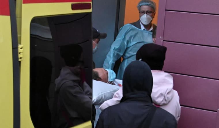 Alexei Navalny being transported in Omsk | Reuters
