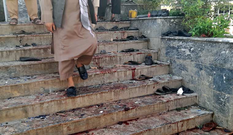 blood-stained-steps-kunduz-is-attack-ap