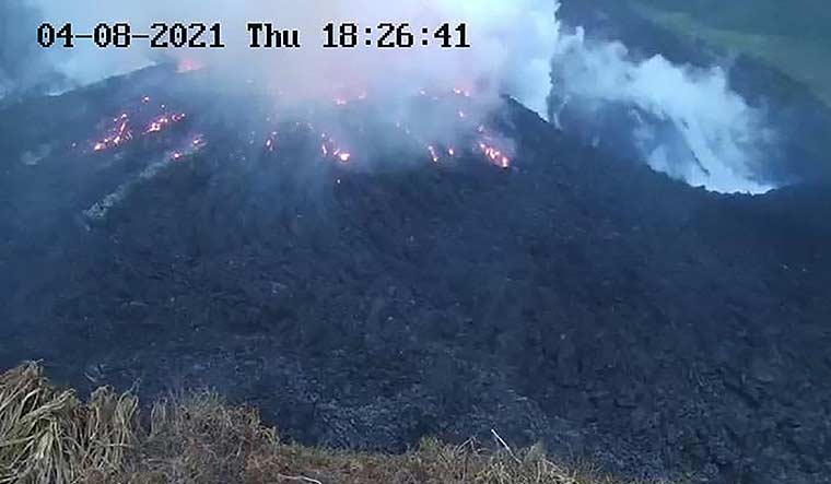 StVincent-volcano-EVACUATION