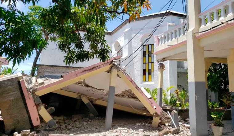 haiti-earthquake-rubble-ap