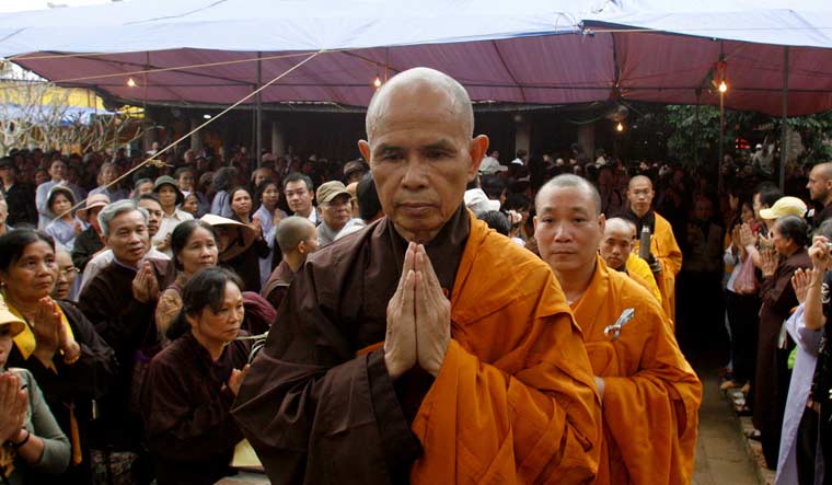 Thich-Nhat-Hanh-vietnamese-buddhist-monk-reuters