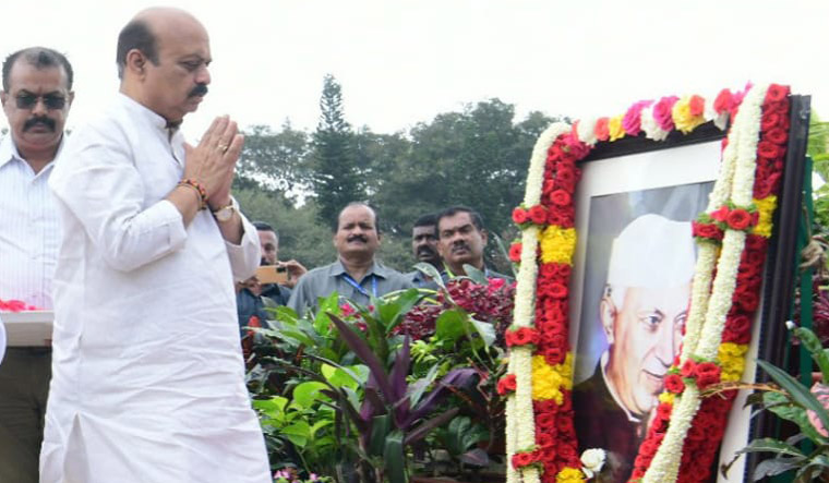 Bommai pays tribute to Nehru