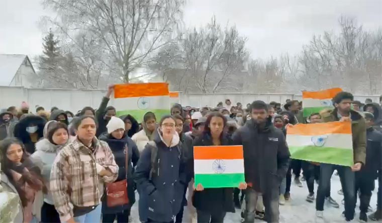 indian-students-sumy-university-ukraine-video