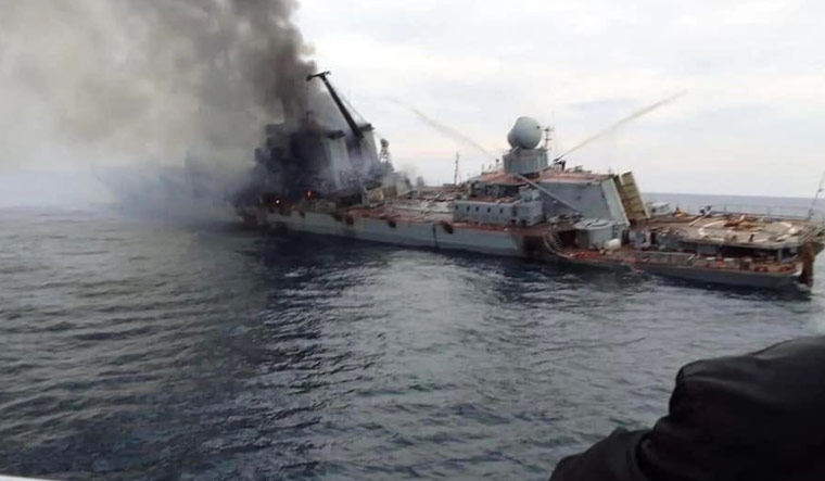 The Moskva on fire | Via Twitter