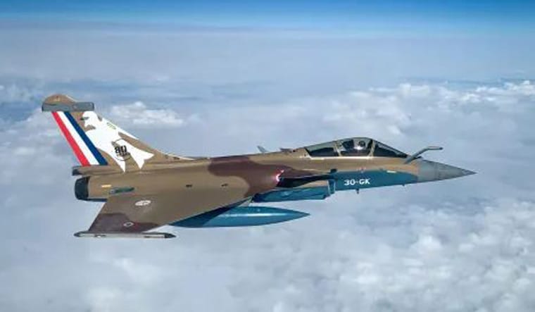 A Rafale jet painted in aerial display colours | Dassault Aviation