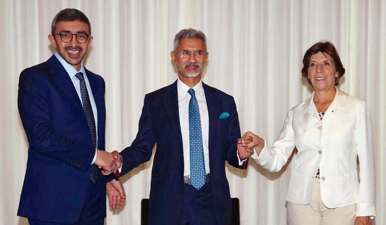 French Foreign Minister Catherine Colonna shakes hands with United Arab Emirates Foreign Minister Abdullah bin Zayed Al Nahyan and Indian External Affairs Minister Dr. S. Jaishankar during a trilateral ministerial meeting in New York on September 19, 2022 | Twitter