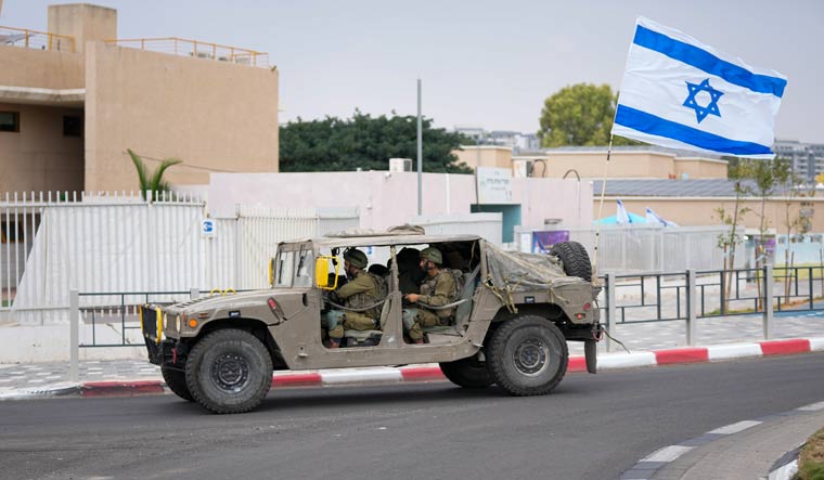 Israeli army arrives at Sderot, a town close to the Gaza Strip