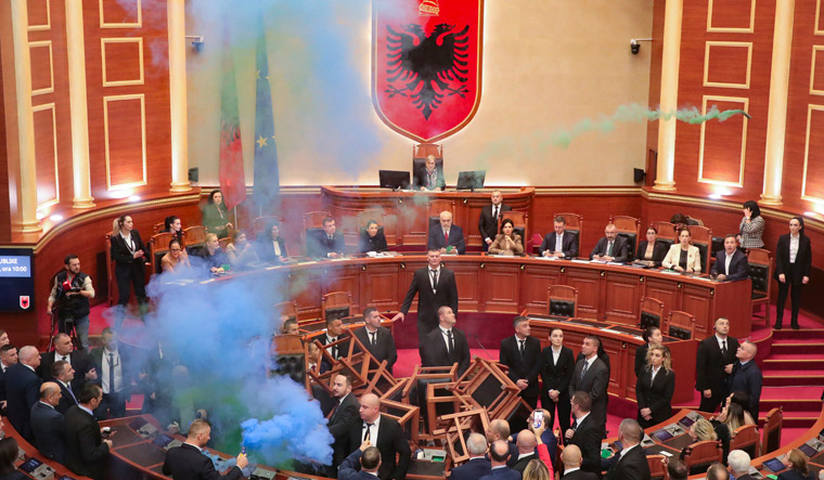 Albania opposition parliament