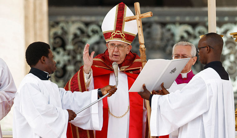 RELIGION-EASTER/POPE-PALMSUNDAY