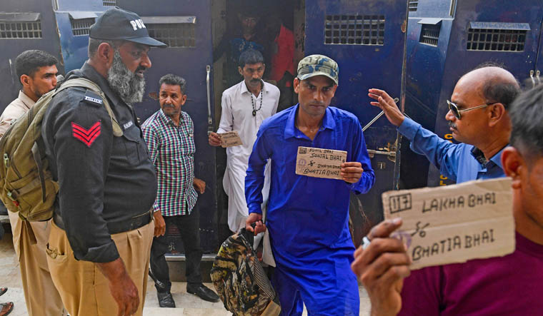 Pakistan to release 200 Indian fishermen and three civilian prisoners - The  Week