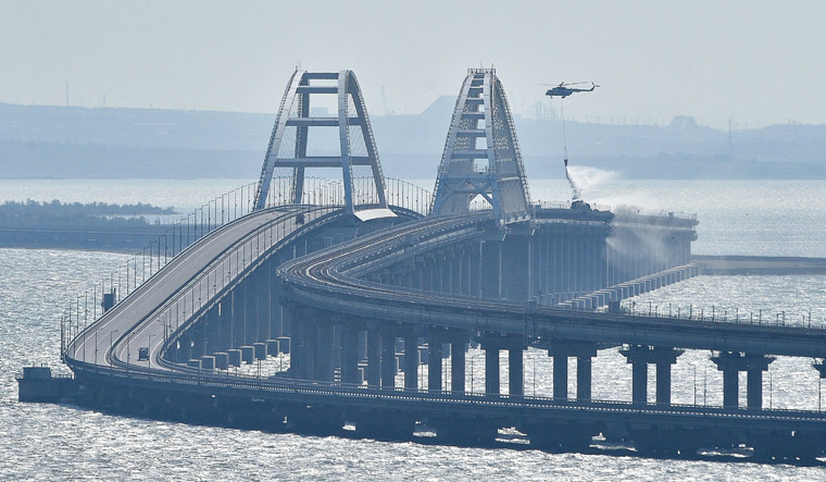 Crimean bridge blasts