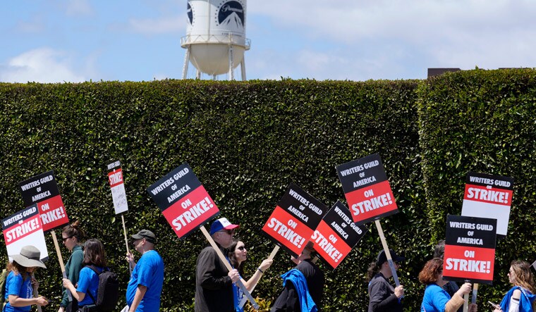 Writers-guild-on-strike-ap