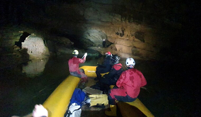 Slovenia-cave-trapped-reuters