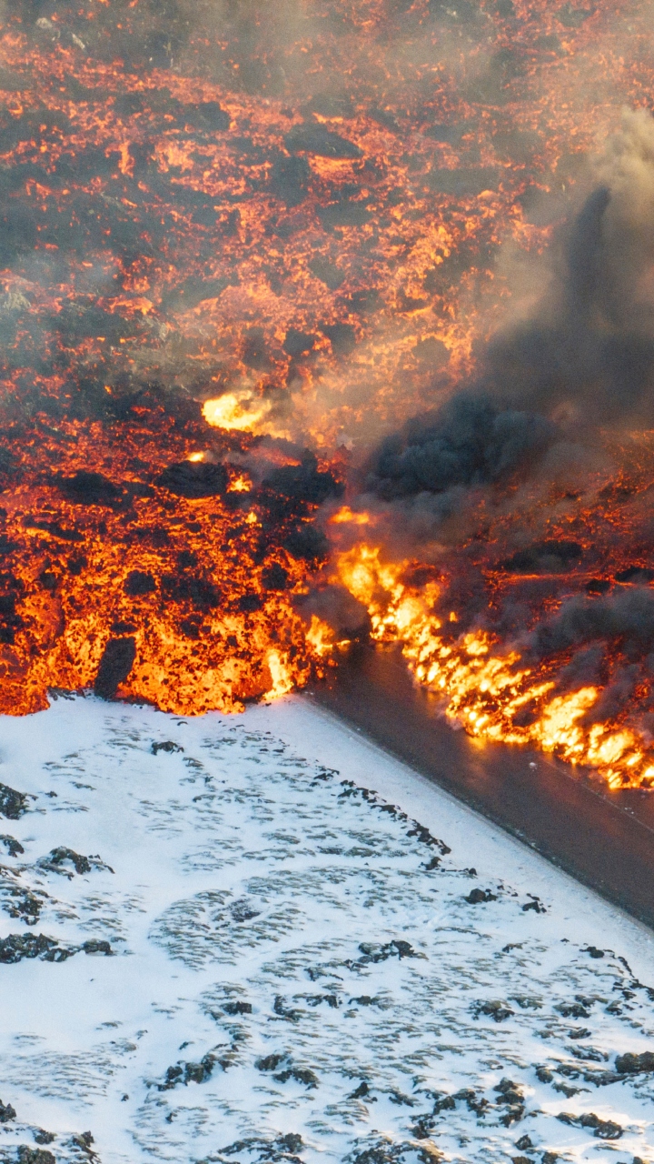 Of Ice and Fire: Shocking images of volcanic eruption in Iceland's Grindavik | IN PICS