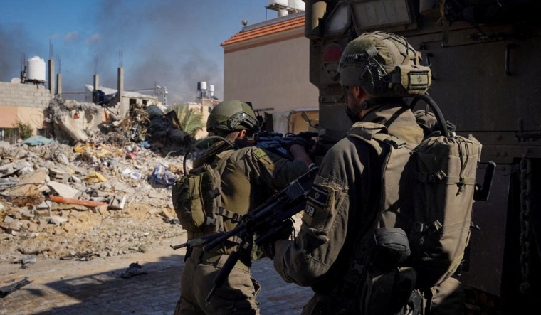 IDF personnel on the offensive in Gaza Strip