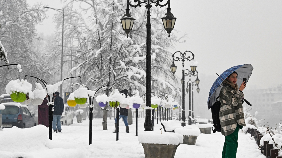 srinagar snow