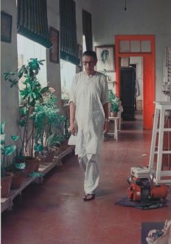 Satyajit Ray pacing the verandah of his home during recovery | Nemai Ghosh via DAG