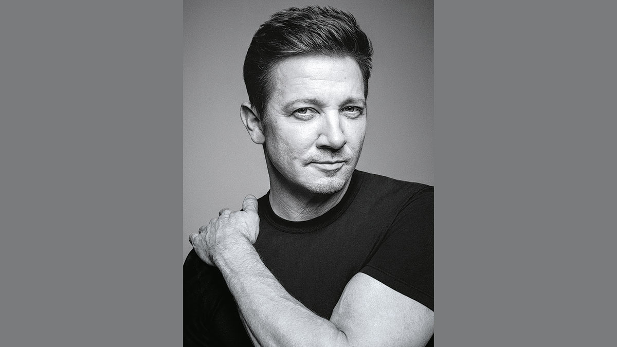 28-Jeremy-Renner