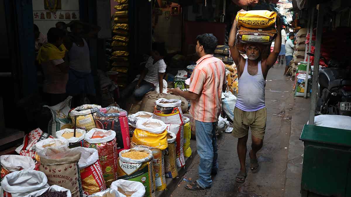 Heavy lifting: Food inflation has been pinching the pockets of the low- and middle-income families | Getty Images