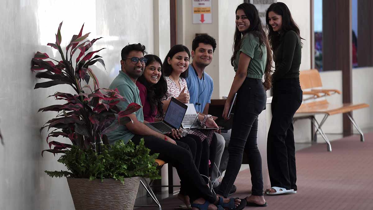 90-School-of-Business-Management-NMIMS-Mumbai 90-School-of-Business-Management-NMIMS-Mumbai