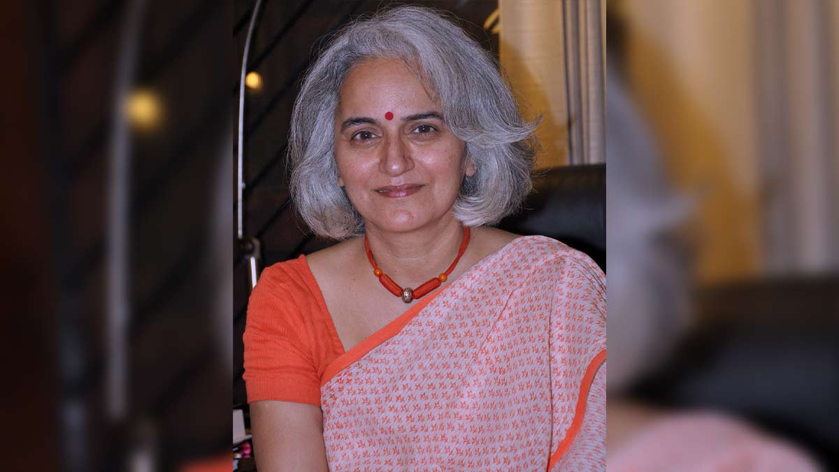 Dr Nayanjot Lahiri