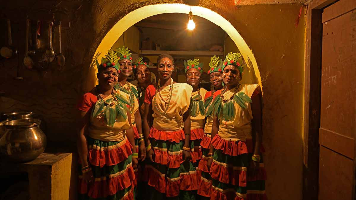 26-Members-of-a-dance-collective