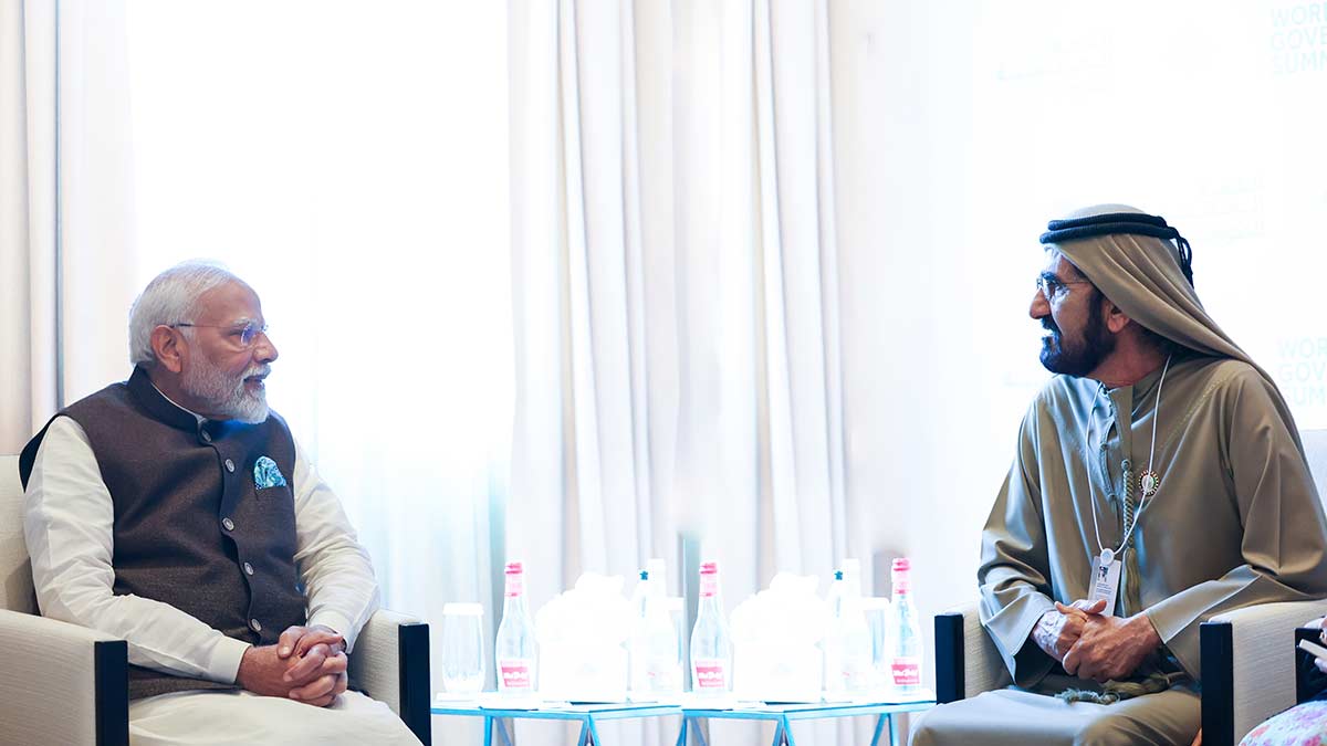 38-Prime-Minister-Narendra-Modi-with-Sheikh-Mohammed-bin-Rashid-Al-Maktoum