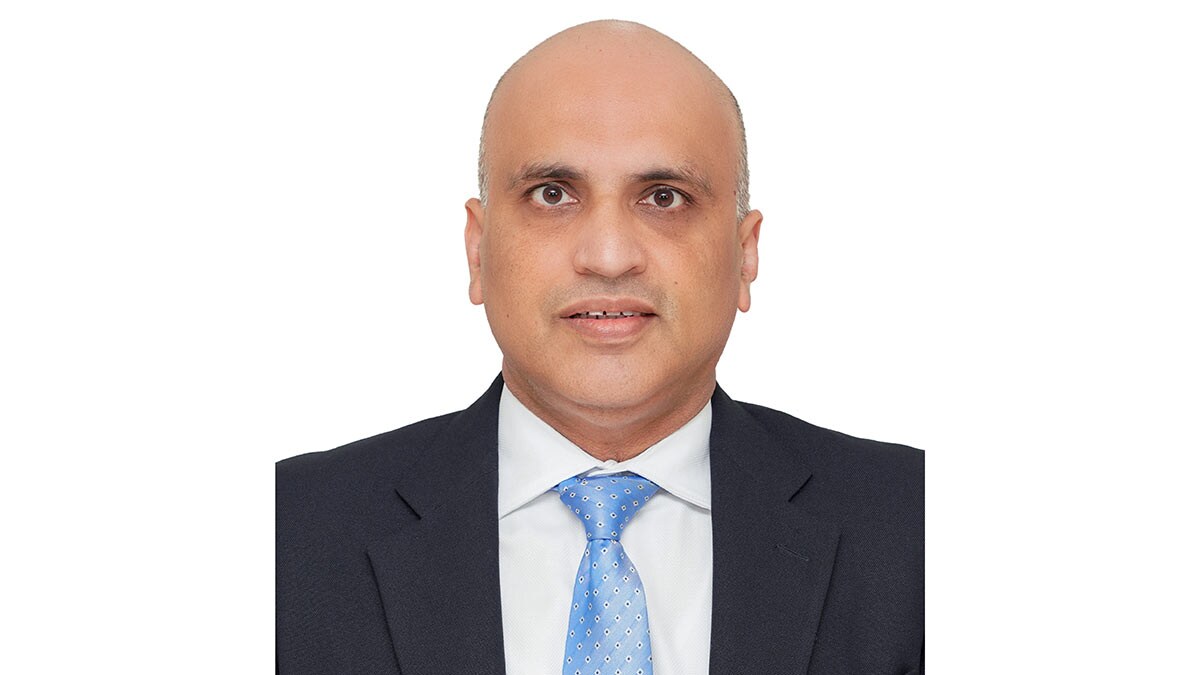 Dr Santosh Shetty