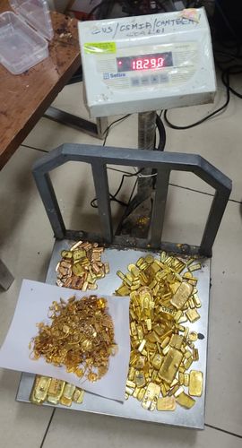 Illegal gold weighing around 18kg that was seized from nine Kenyan women who were arrested in Mumbai in April.